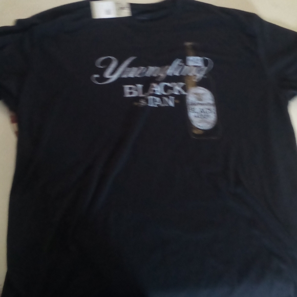 NWT Yuengling graphic tee - Picture 5 of 6